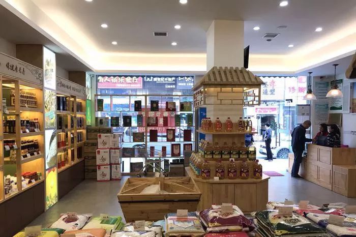 將放心糧油店開到家門口，能否打通放心糧油消費的最后一公里？